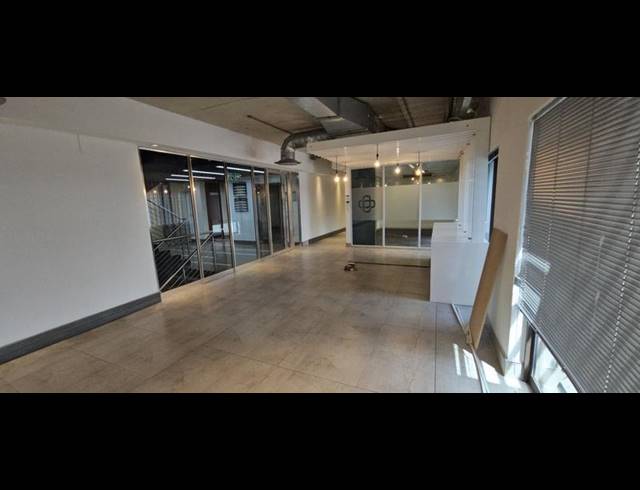 BUSINESS PROPERTY TO RENT IN VORNA VALLEY